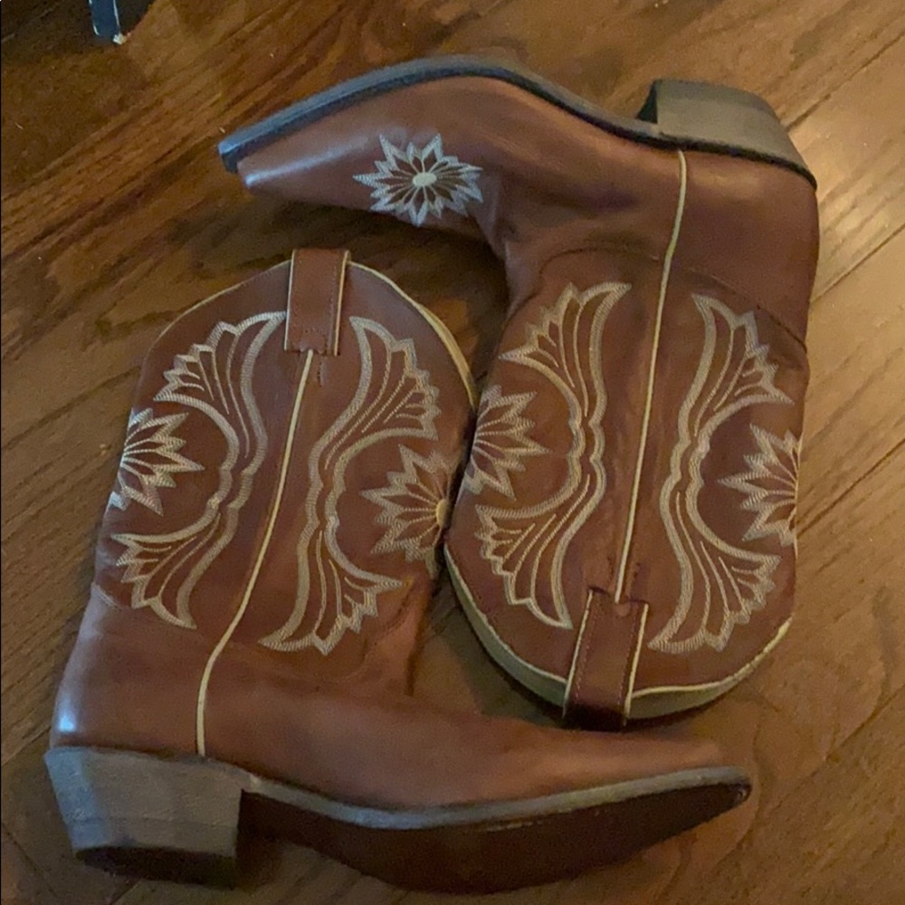 Justin Ladies size 10 boots - EUC